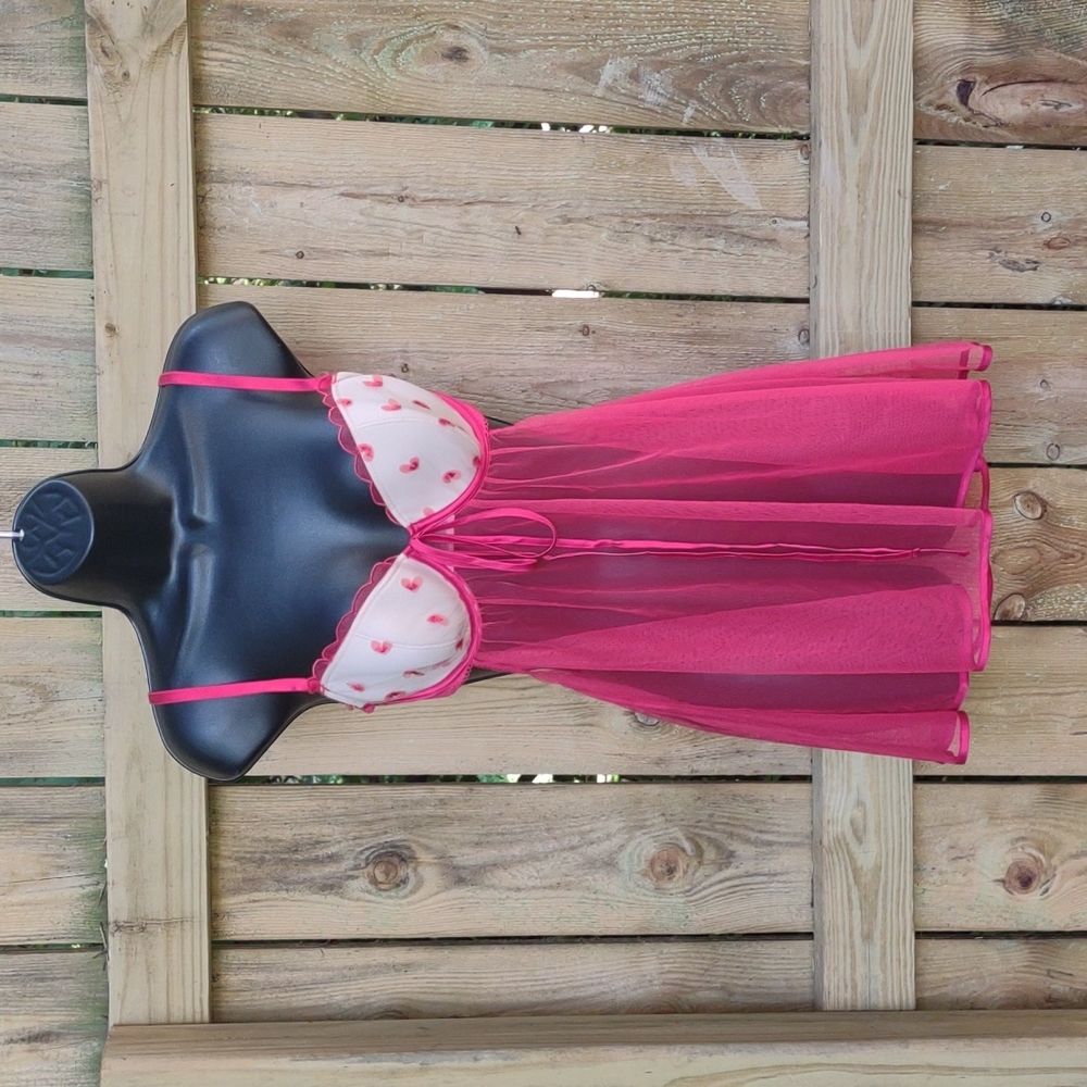 🏵️ Victoria's Secret Heart Slip